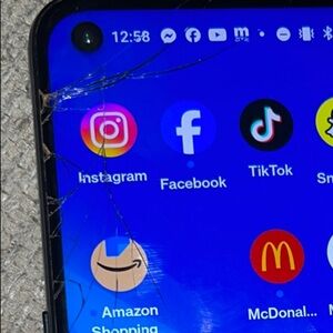 Samsung Galaxy Smartphone - Black